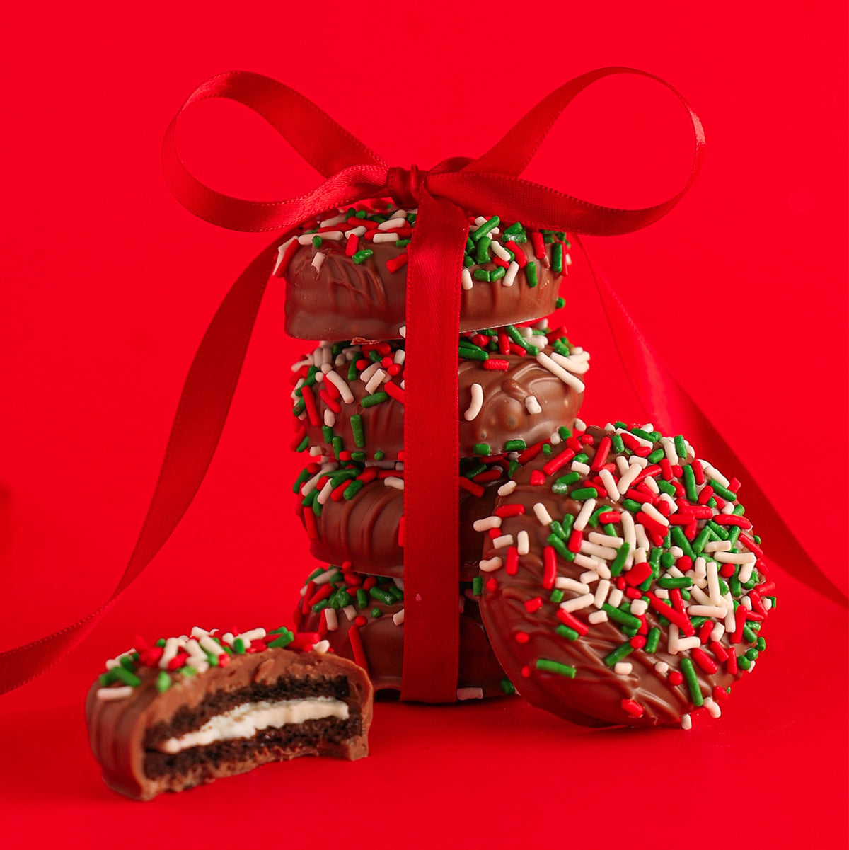 Holiday Sandwich Cookies